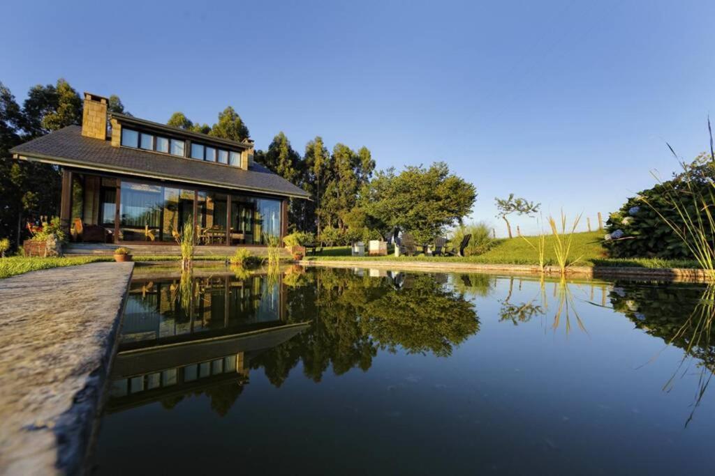 Casa Con Gran Jardin Y Piscina En Cabarceno Villa Villanueva  Dış mekan fotoğraf